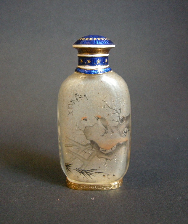 Inside painted snuff bottles presentation